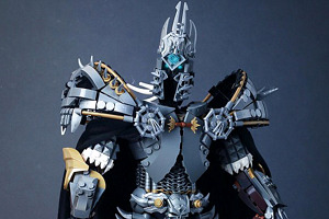 Impresionante figura de El Rey Exánime recreada con Lego