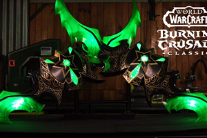 Recreación Guja de guerra de Azzinoth por Hench and Scrap Foundry