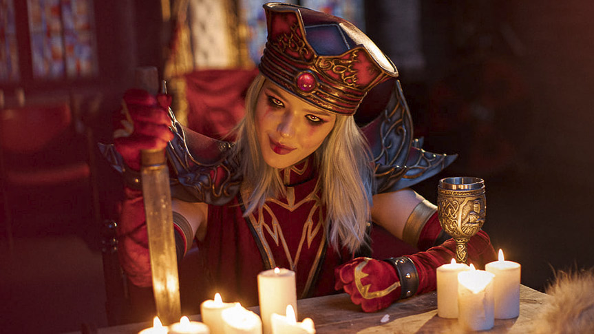 Cosplay de Alta inquisidora Melenablanca por Lada Lyumos