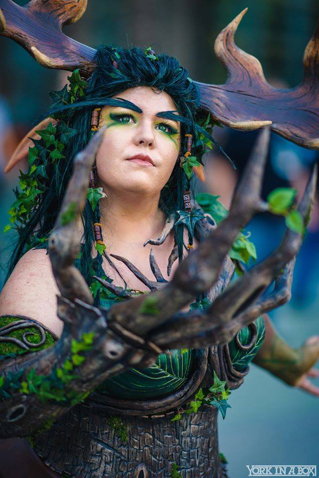 Cosplay de Cenarius femenino por Little Sparkz Cosplay de Cenarius femenino por Little Sparkz