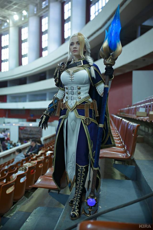 Cosplay de Jaina Valiente versión Battle for Azeroth por Narga Lifestream Cosplay de Jaina Valiente versión Battle for Azeroth por Narga Lifestream