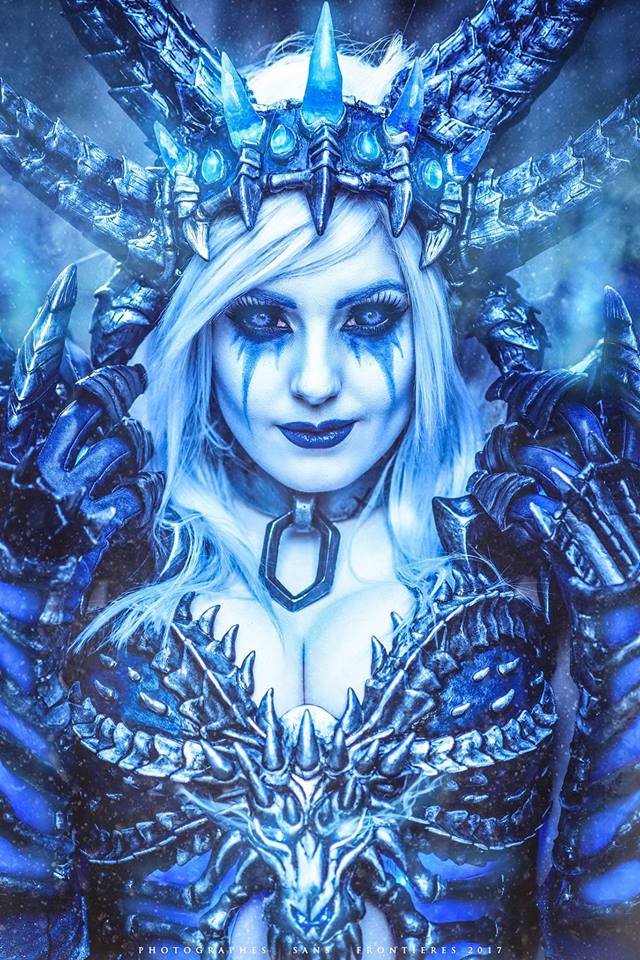 Cosplay de Sindragosa en forma humana por Jessica Nigri Cosplay de Sindragosa en forma humana por Jessica Nigri