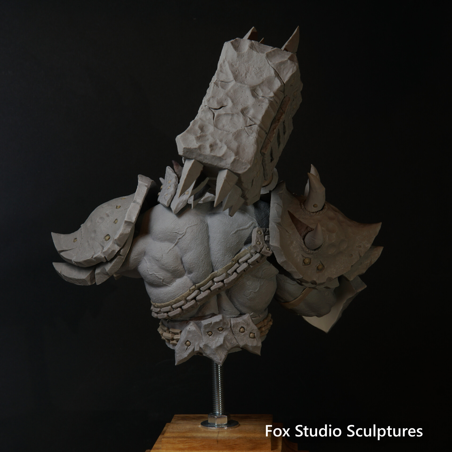 Escultura de Puño Negro hecha a mano Escultura de Puño Negro hecha a mano