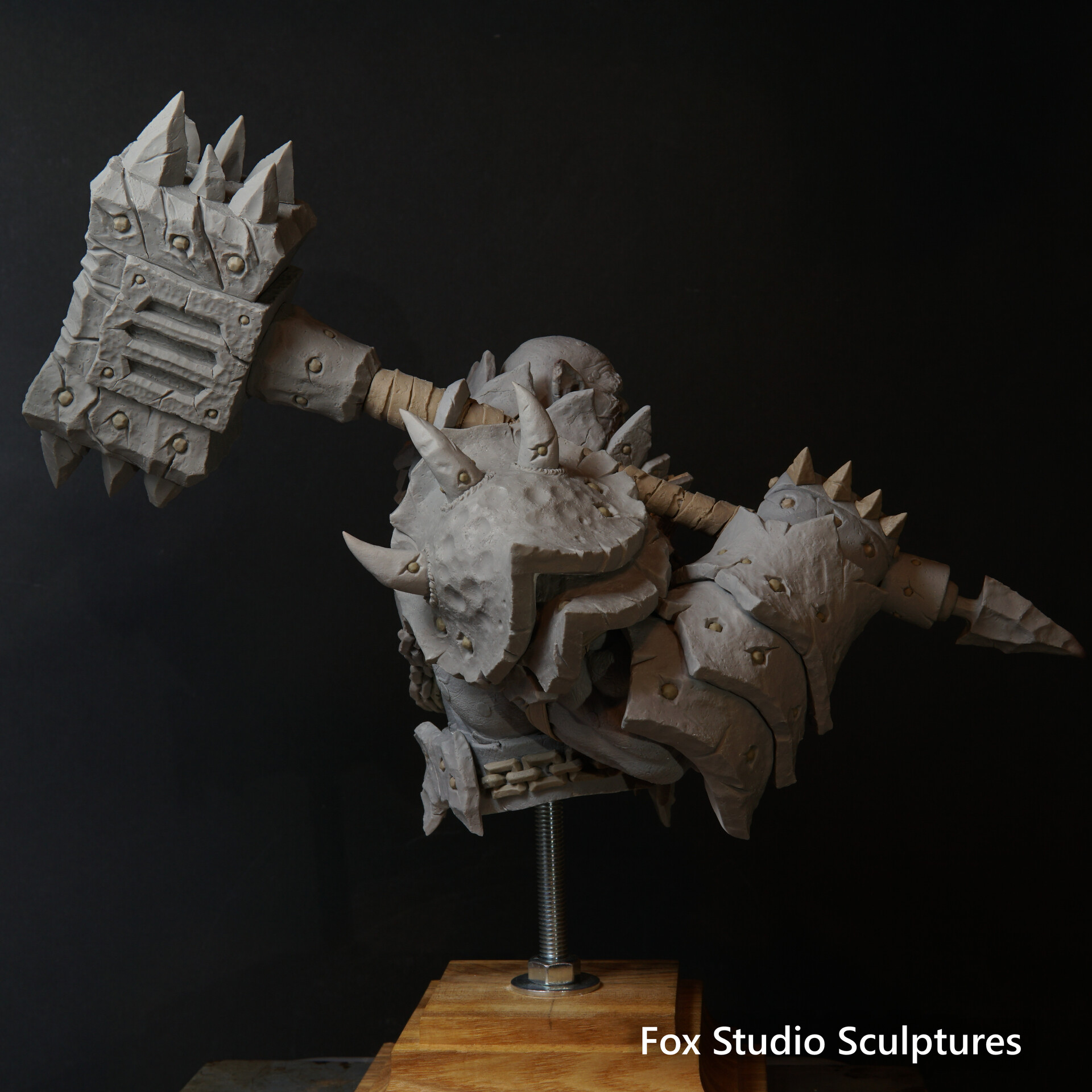 Escultura de Puño Negro hecha a mano Escultura de Puño Negro hecha a mano