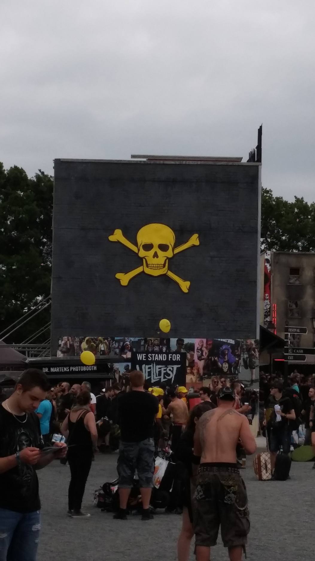 Resumen Hellfest 2015 día 0 por WowChakra Resumen Hellfest 2015 día 0 por WowChakra