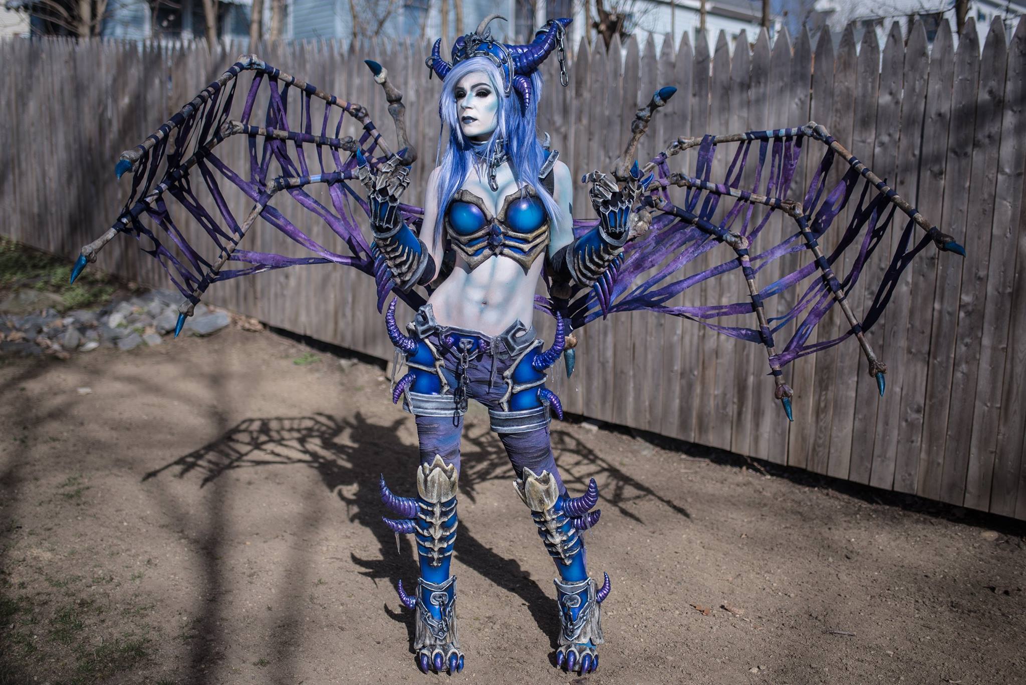 Cosplay de Sindragosa en forma humana por Danielle Cosplay Cosplay de Sindragosa en forma humana por Danielle Cosplay