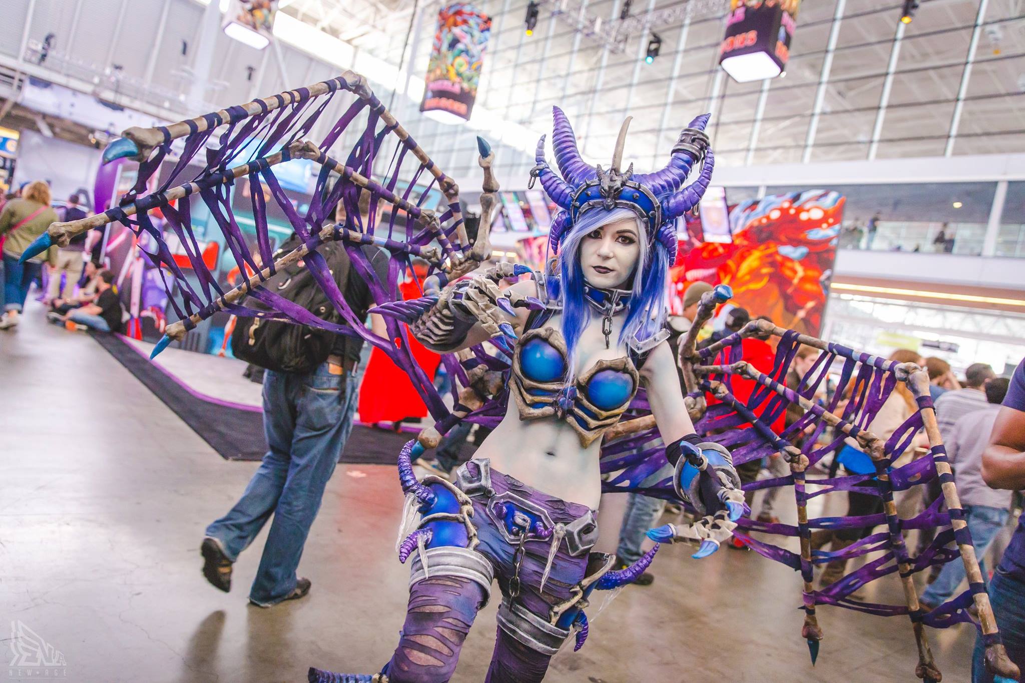 Cosplay de Sindragosa en forma humana por Danielle Cosplay Cosplay de Sindragosa en forma humana por Danielle Cosplay