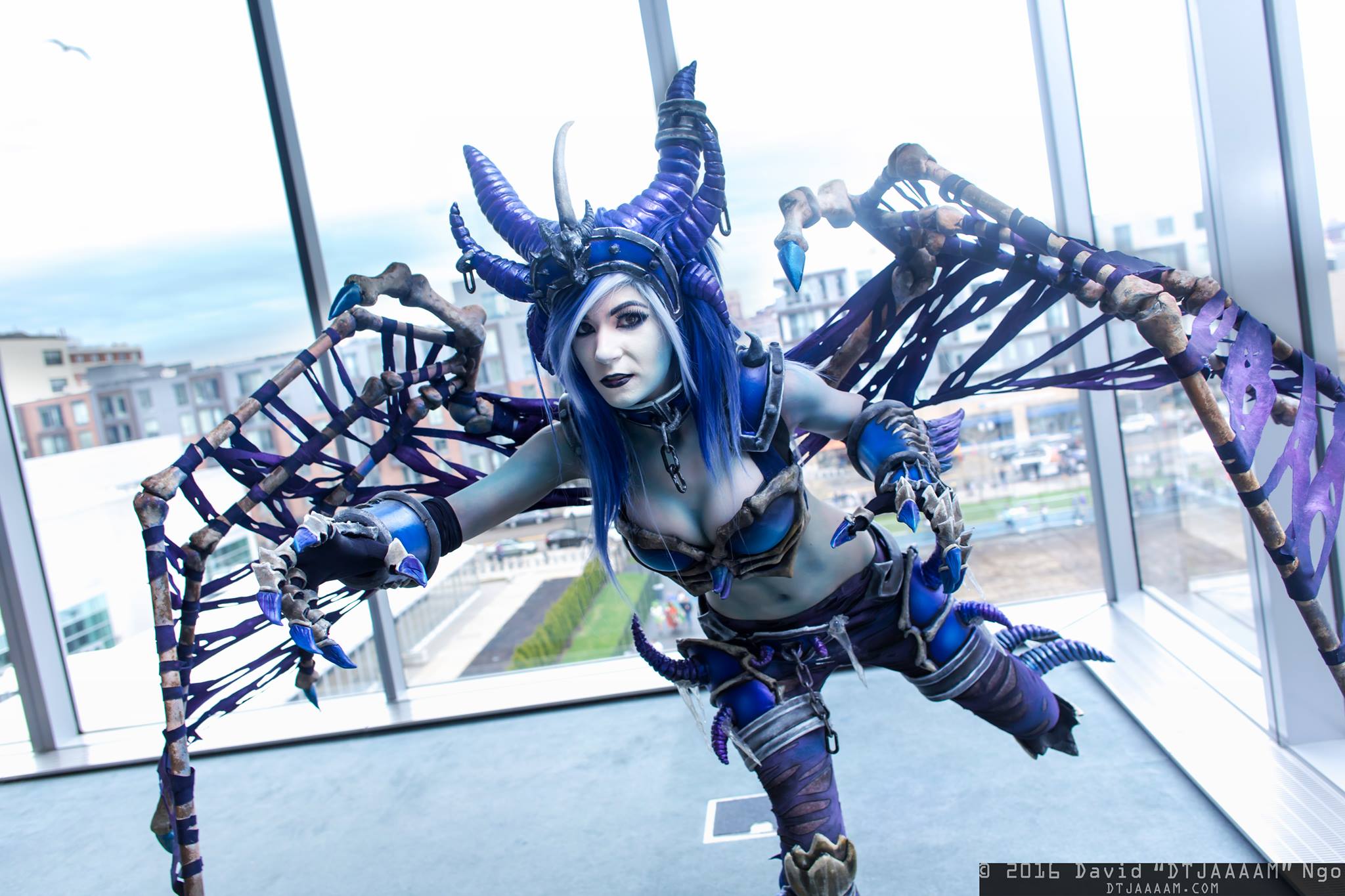Cosplay de Sindragosa en forma humana por Danielle Cosplay Cosplay de Sindragosa en forma humana por Danielle Cosplay